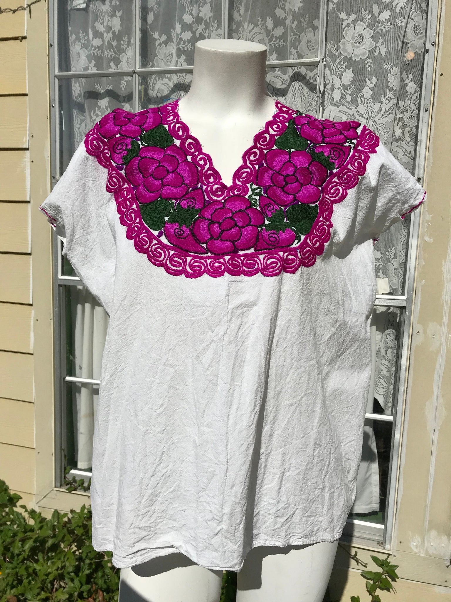 Vintage Mexican Embroidered Flowers Top Shirt Blouse M