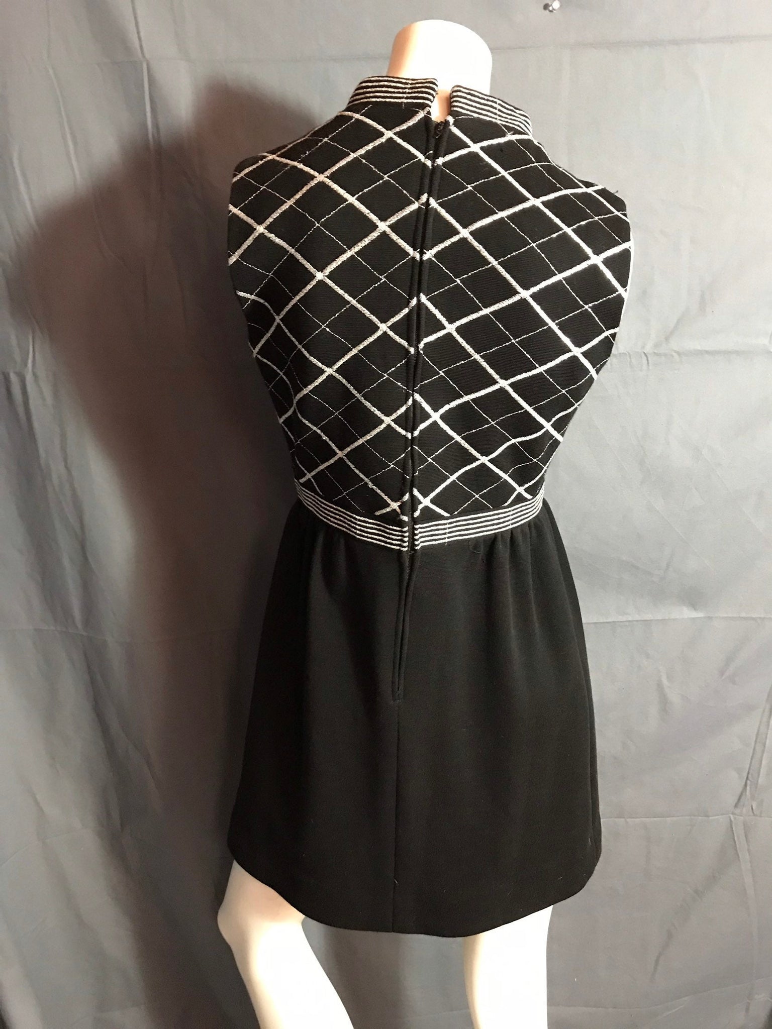 Vintage 1960's Tio Black and Silver Mini Dress 12