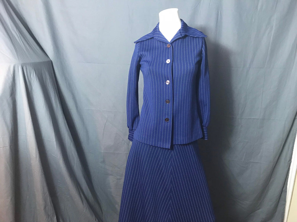 Vontage 1970's Paulines Women's Blue Pinstripe Skirt and Jacket Suit M