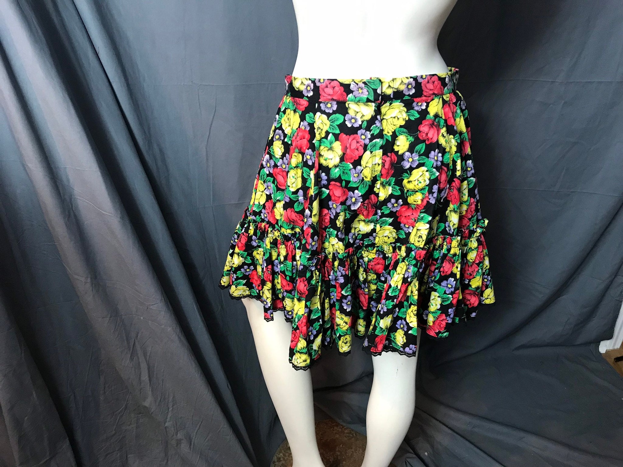 Vintage Mini Black Floral Full Circle Square Dance Skirt M