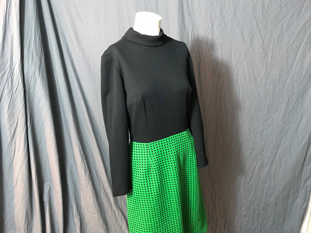 Vintage 1970’s black and green Kay Windsor M L