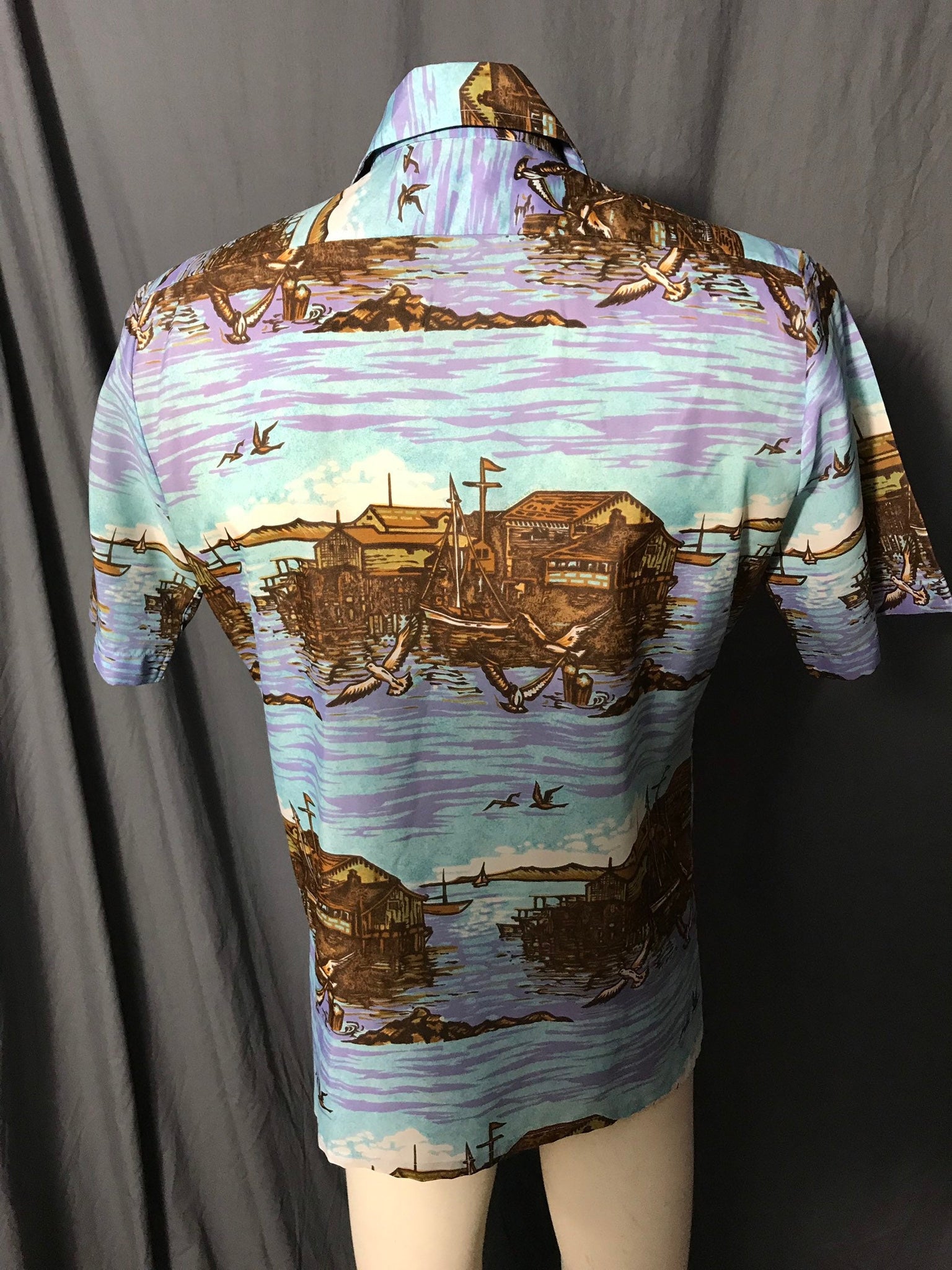 Vintage 1970’s Royal Knight Quintessa boat shirt M