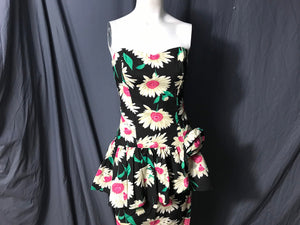 Vintage 1980’s Katie peplum strapless sun dress 9/10 M