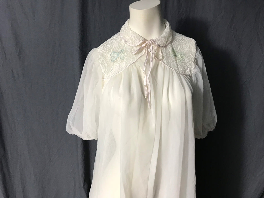 Vintage 1950’s Miss Siren sheer chiffon robe S