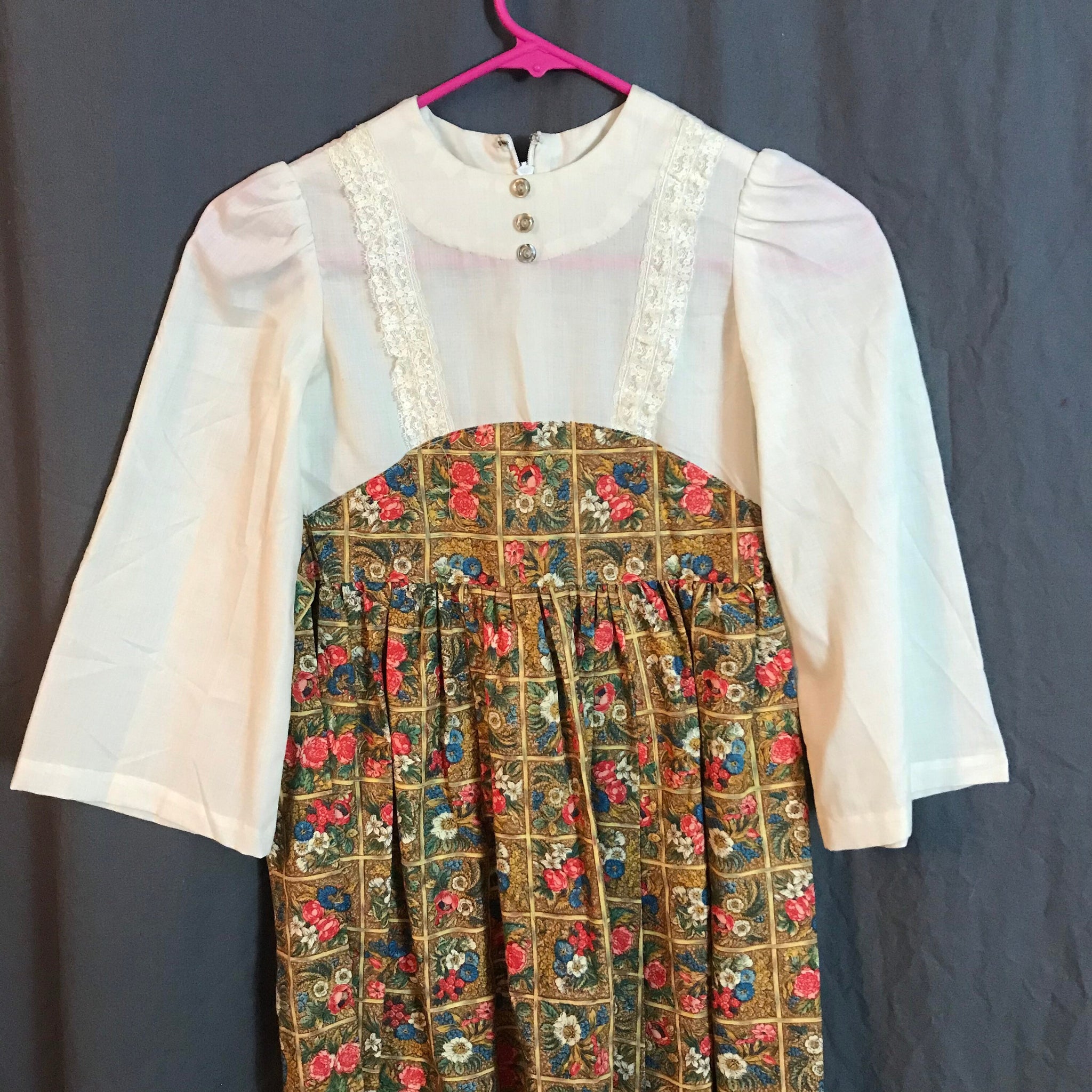 Vintage child’s 1960’s 1970’s hippie long dress M