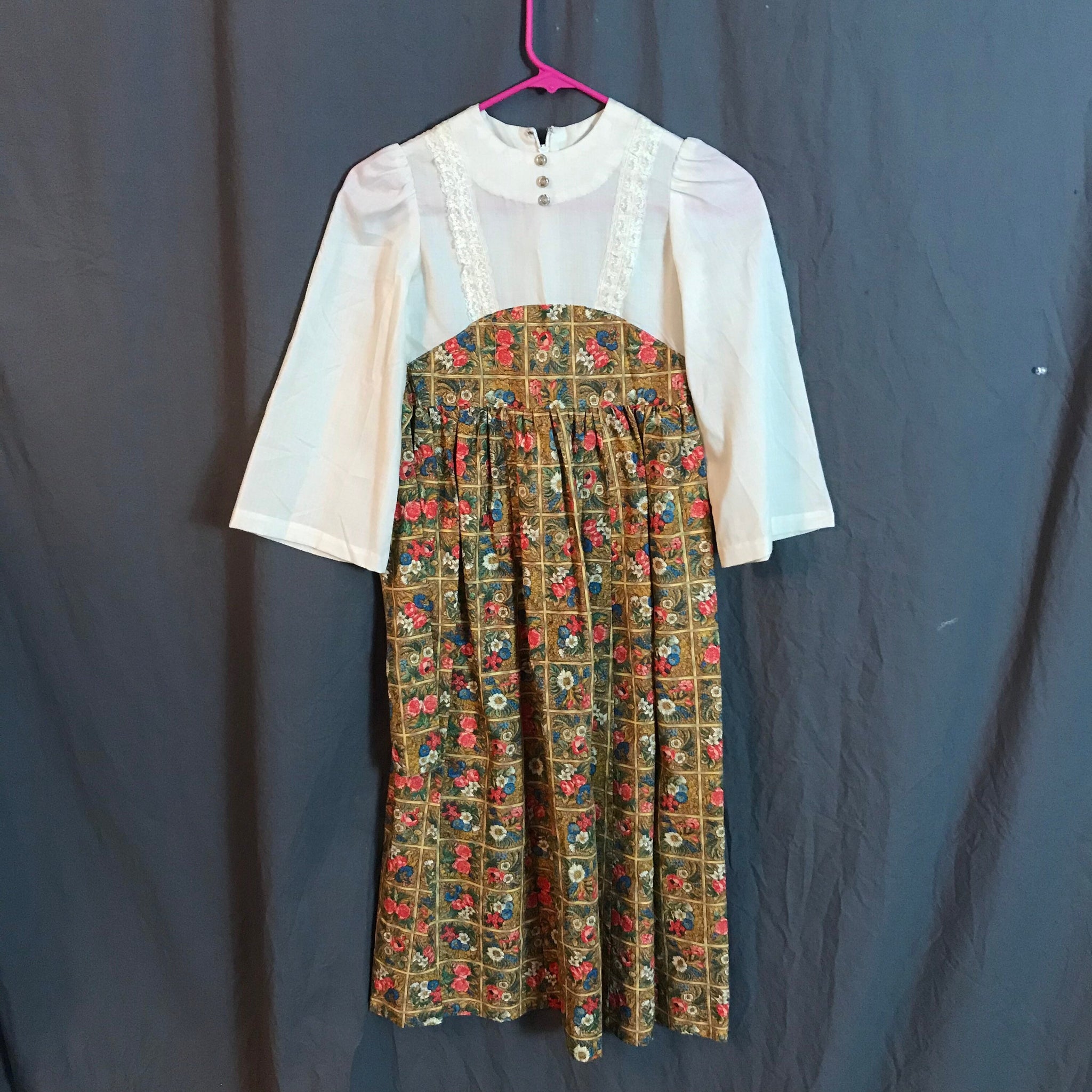 Vintage child’s 1960’s 1970’s hippie long dress M