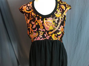 Vintage 1970’s paisley baby doll dress M