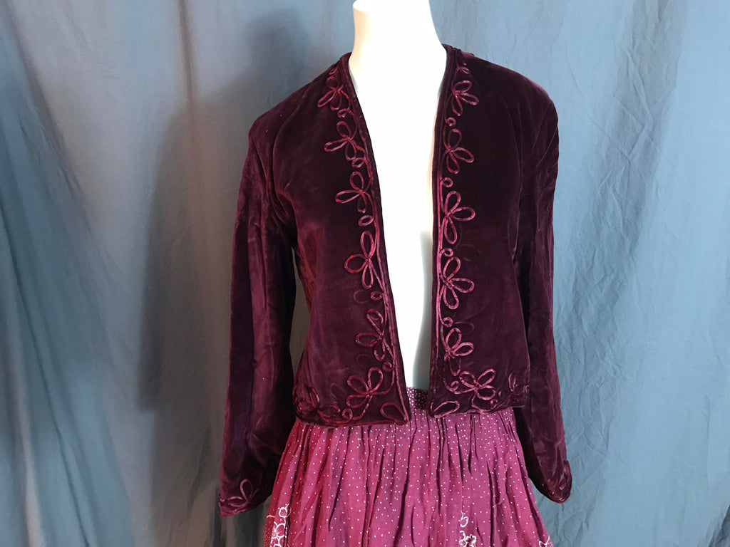 Vintage maroon velour 1970’s short jacket M