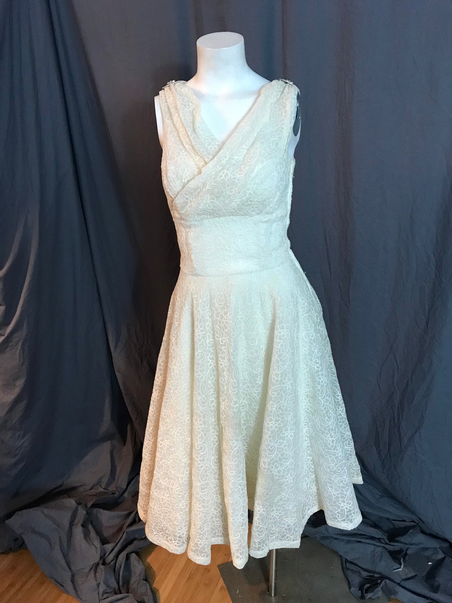 Vintage 1950’s full circle dress S