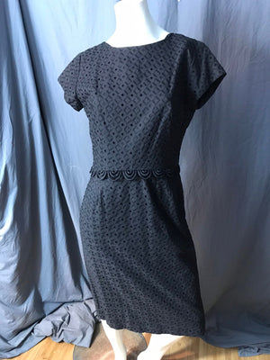 Vintage 1950’s black eyelet fitted dress L