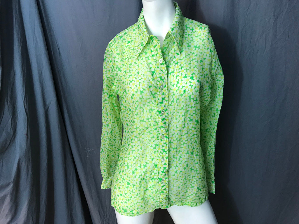 Vintage 1970’s bold daisy flower Judy Bond shirt L