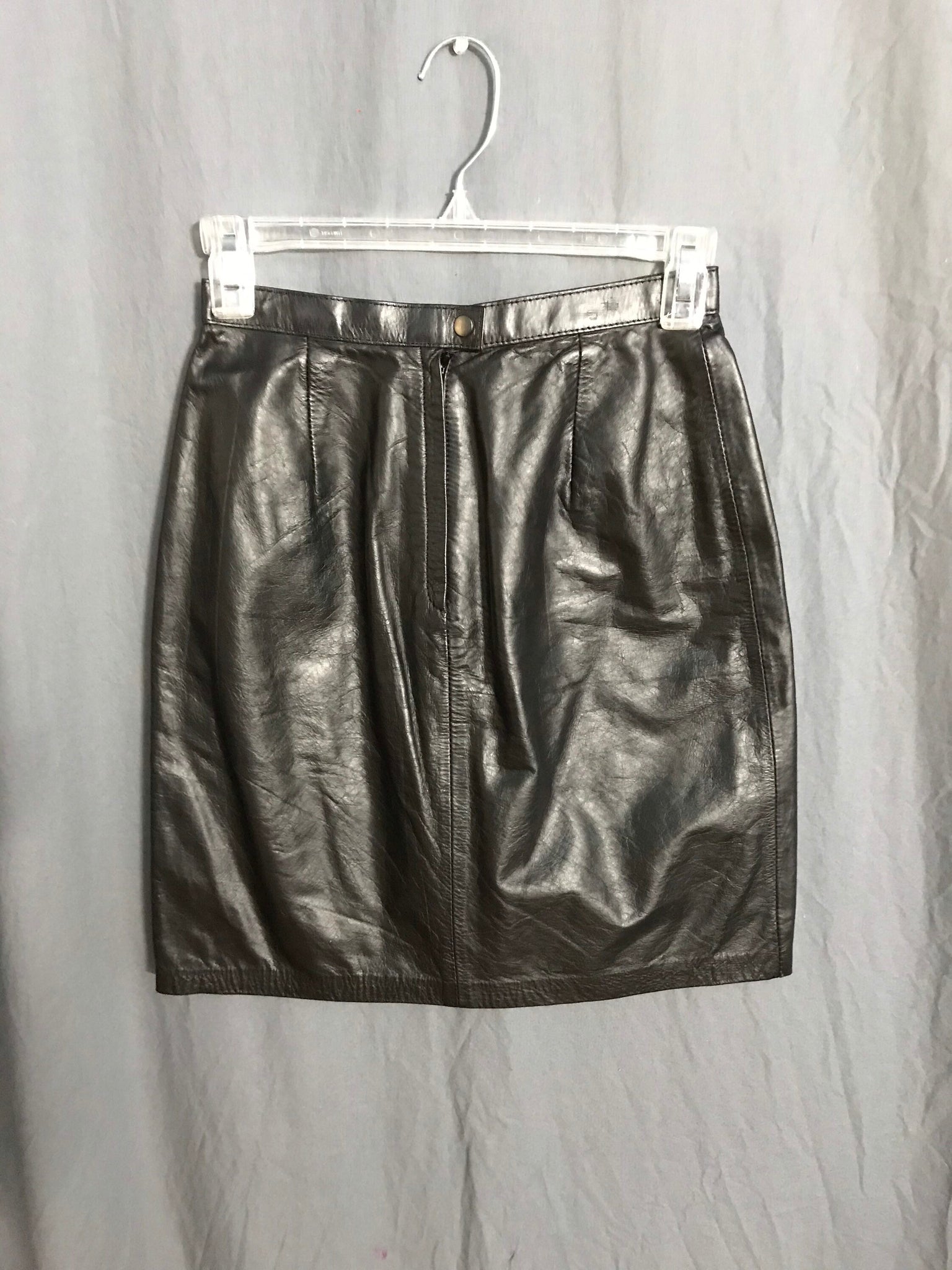 Vintage black leather mini skirt 7/8