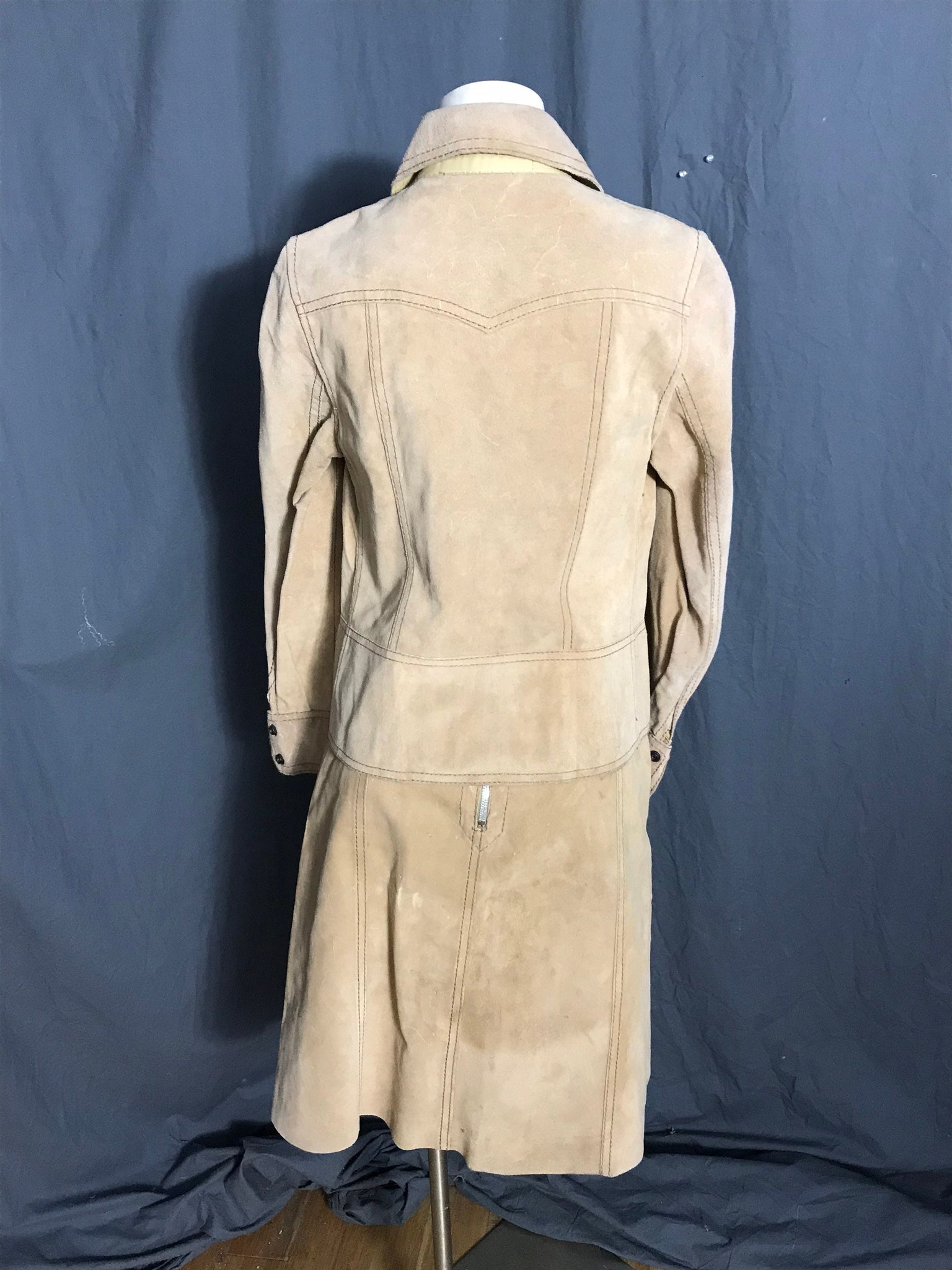 Vintage 1970’s Induyco leather jacket and skirt set M