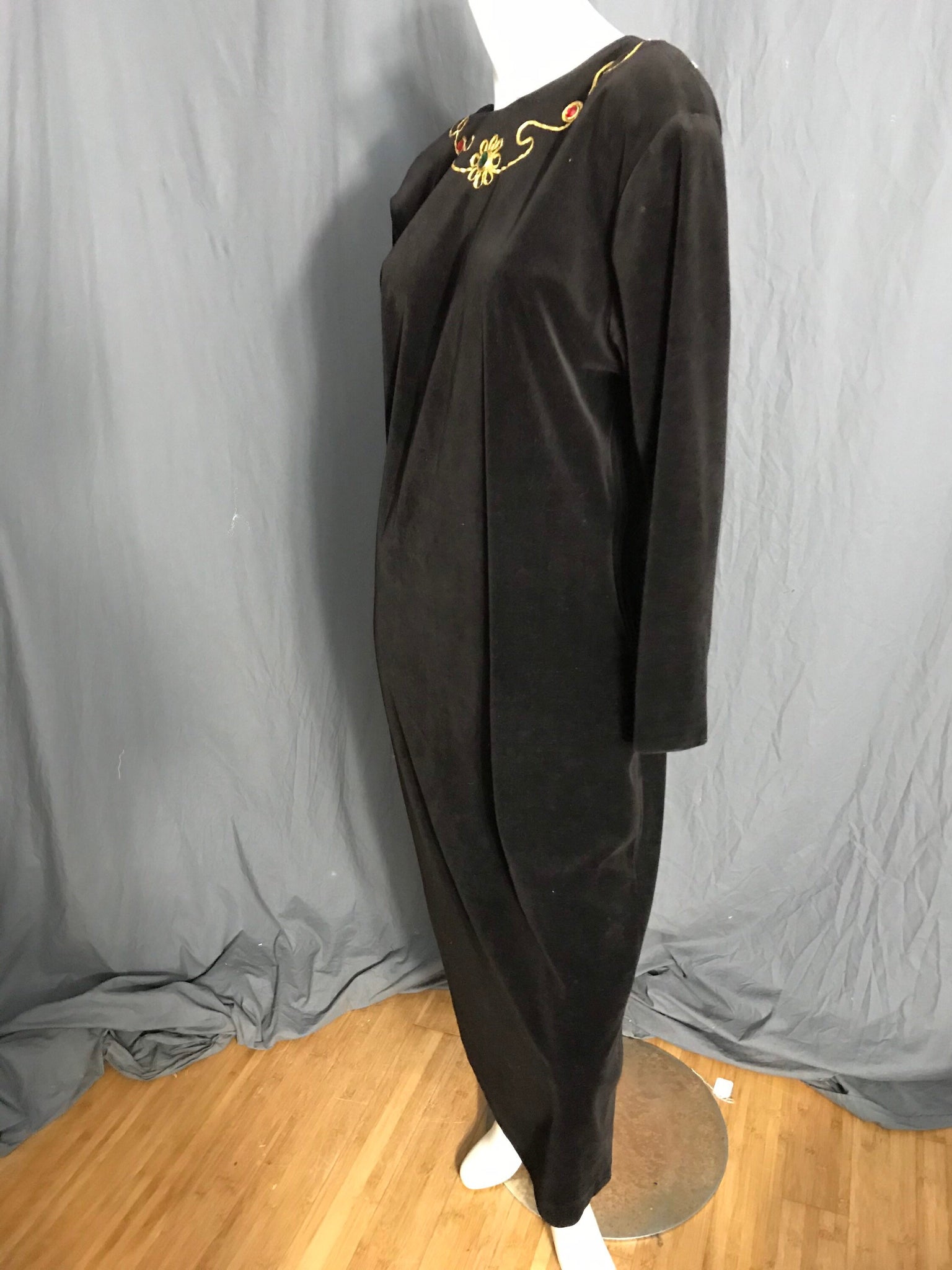 Vintage 1980’s black velour low cut back jeweled dress L XL