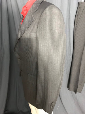 Vintage 70’s Hart Schaffer & Marx gray pinstripe 3pc suit 40