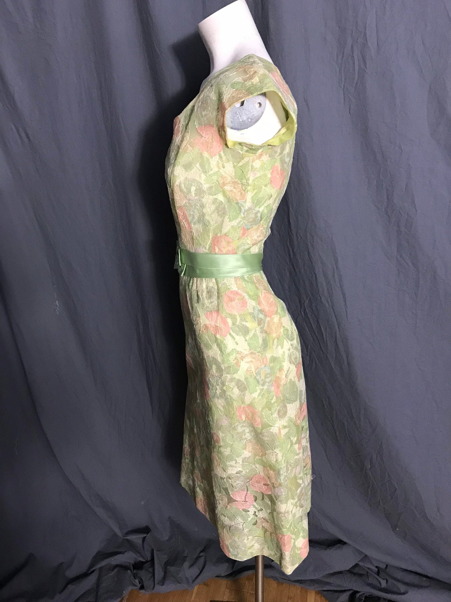 Vintage 1950’s Paul Parnes Parnet green lace dress S