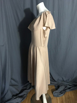 Vintage tan 1970’s polyester dress L