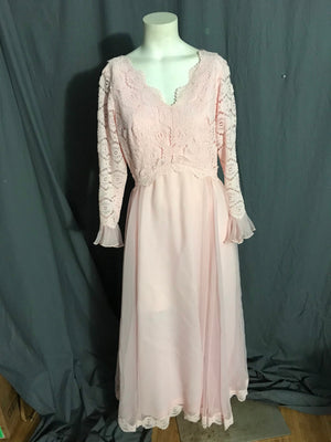 Vintage 1960’s 70’s Miss Elliette long pink formal dress M L