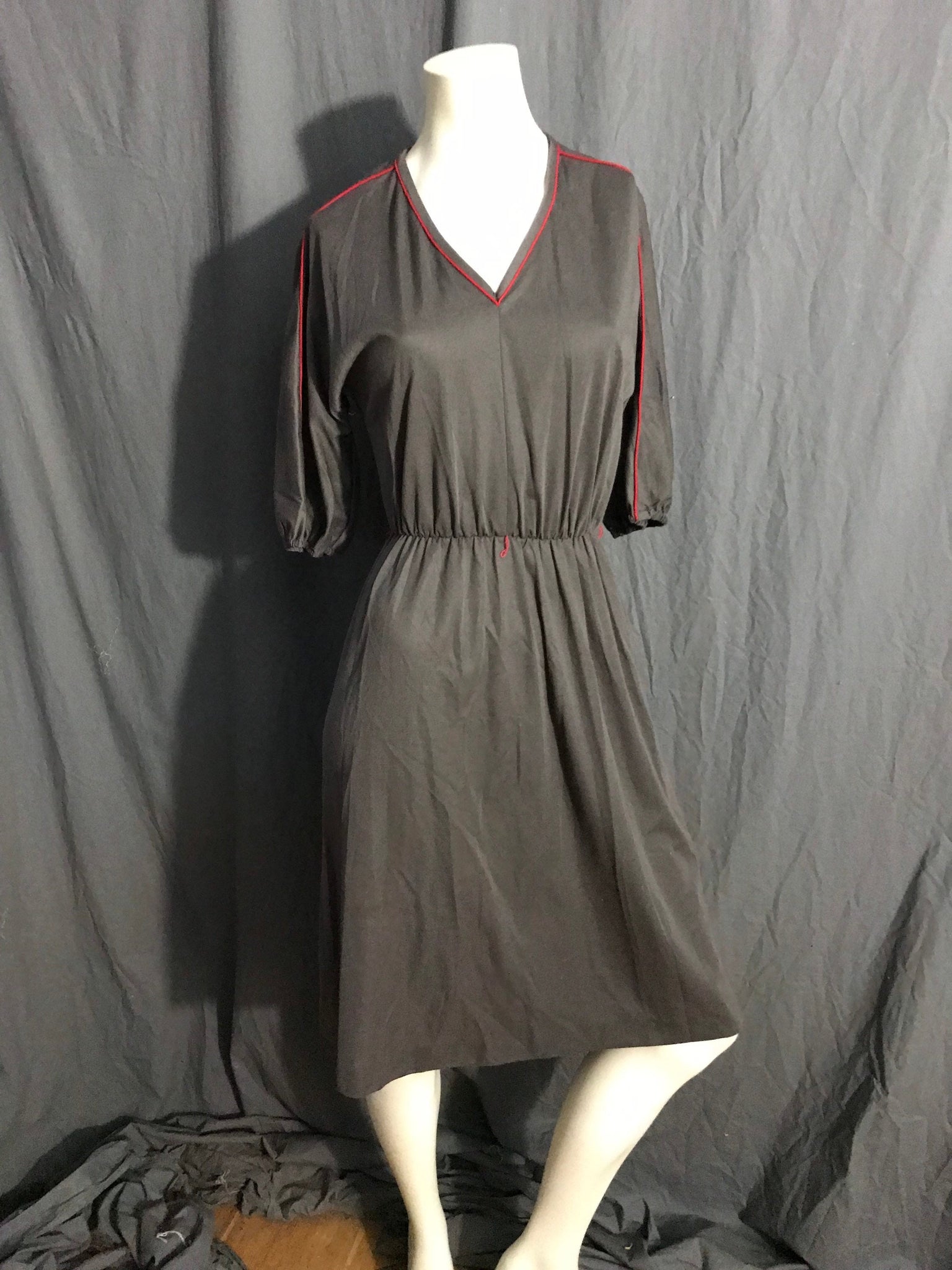 Vintage 70's 80's Jerell's gray & red dress M L