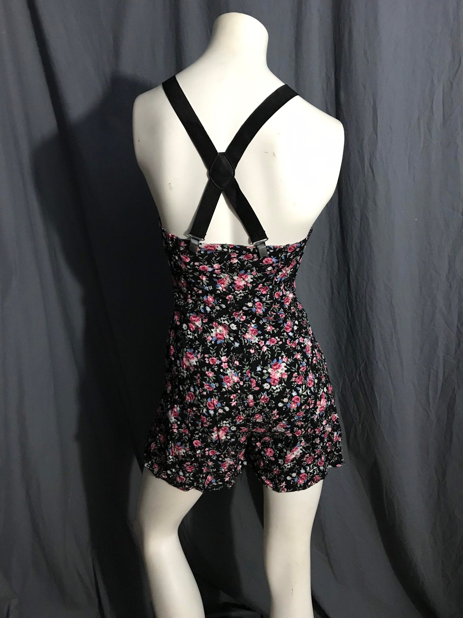 Vintage 80's rayon Pellini floral jumpsuit romper 5/6 S