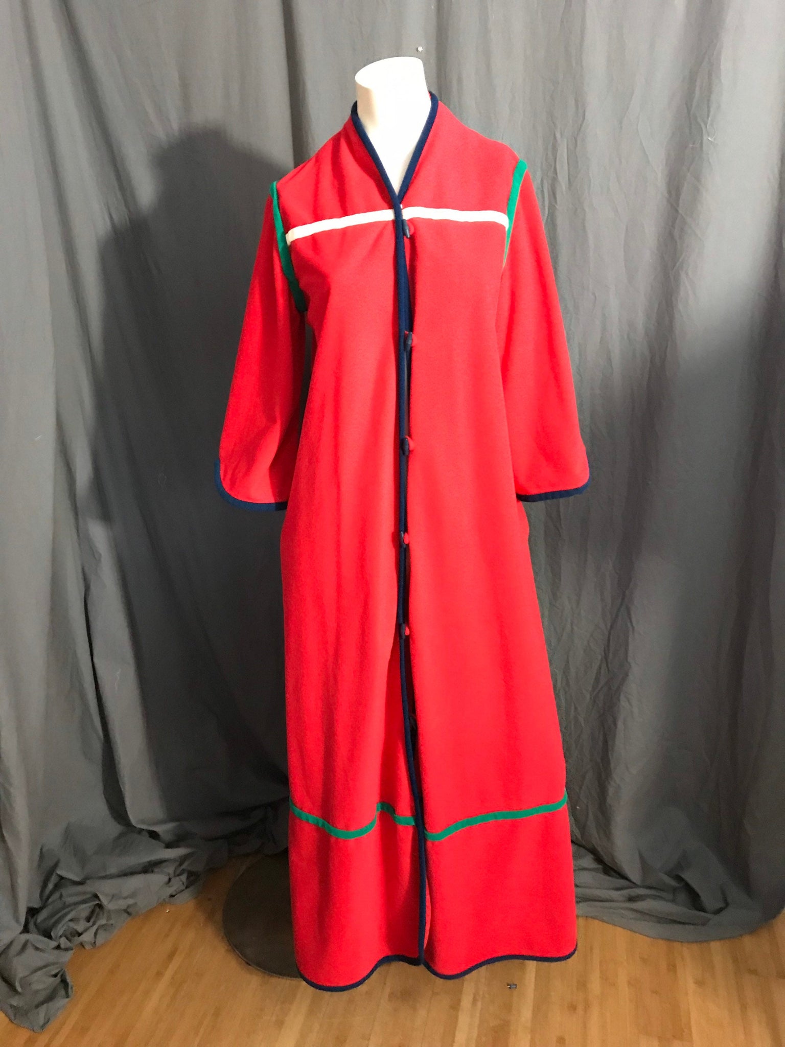 Vintage Kayser red 70's warm robe dress M