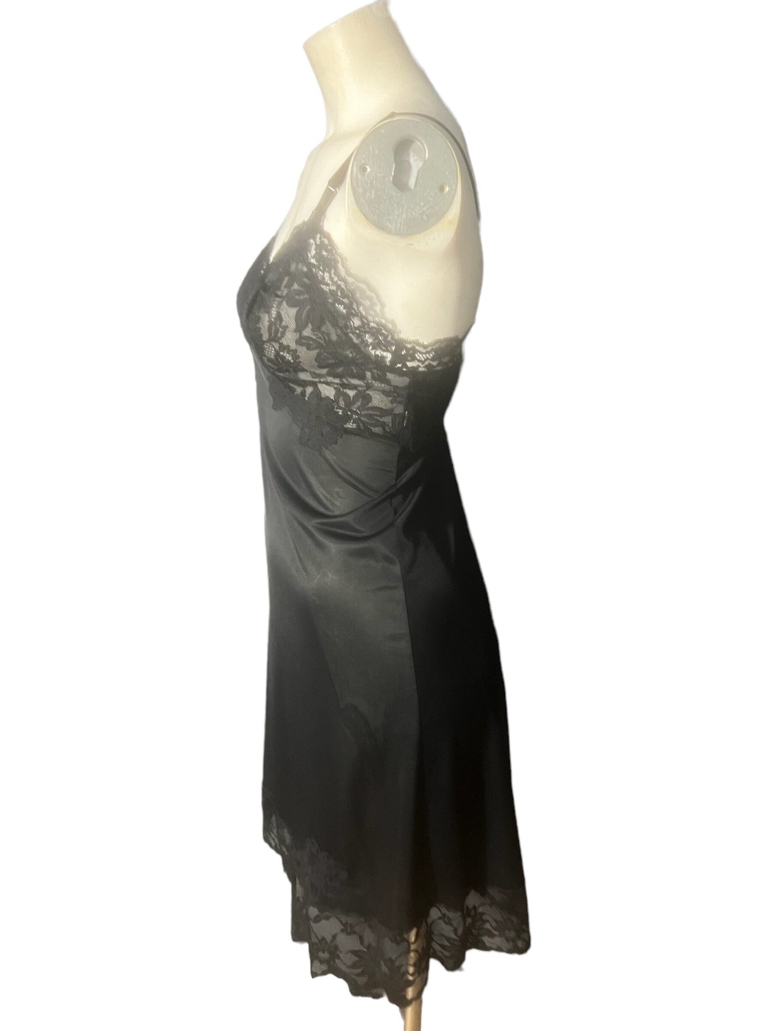 Vintage 60's Vanity Fair black slip lingerie 32 S