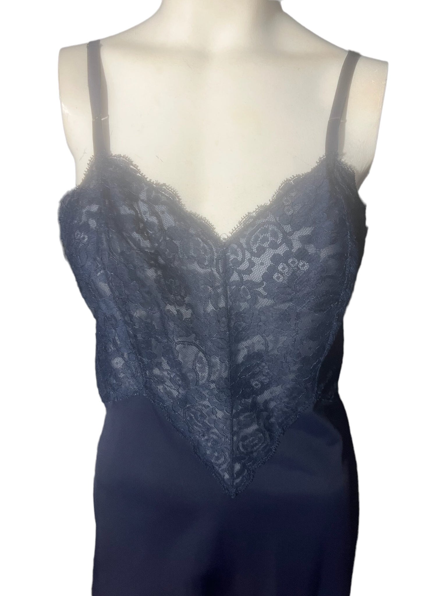 Vintage Vanity Fair navy slip lingerie 34 S