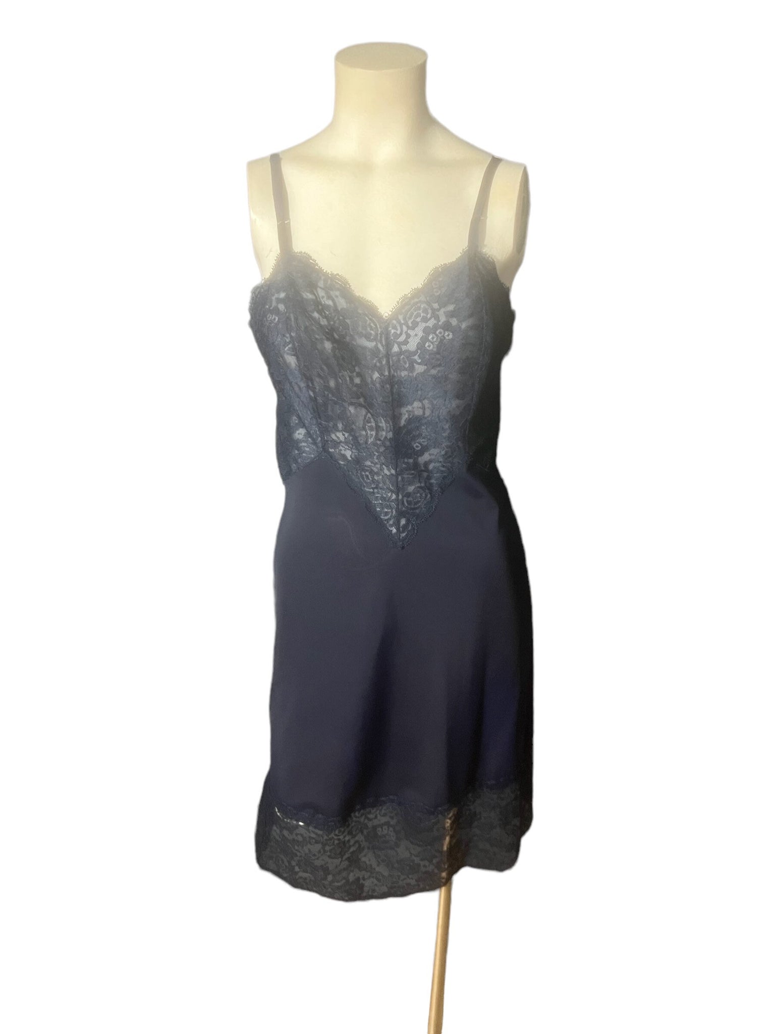 Vintage Vanity Fair navy slip lingerie 34 S