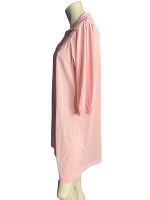 Vintage 70's pink robe Montgomery Ward M