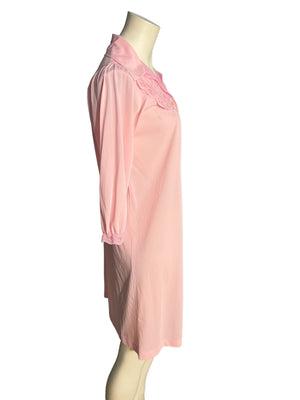 Vintage 70's pink robe Montgomery Ward M