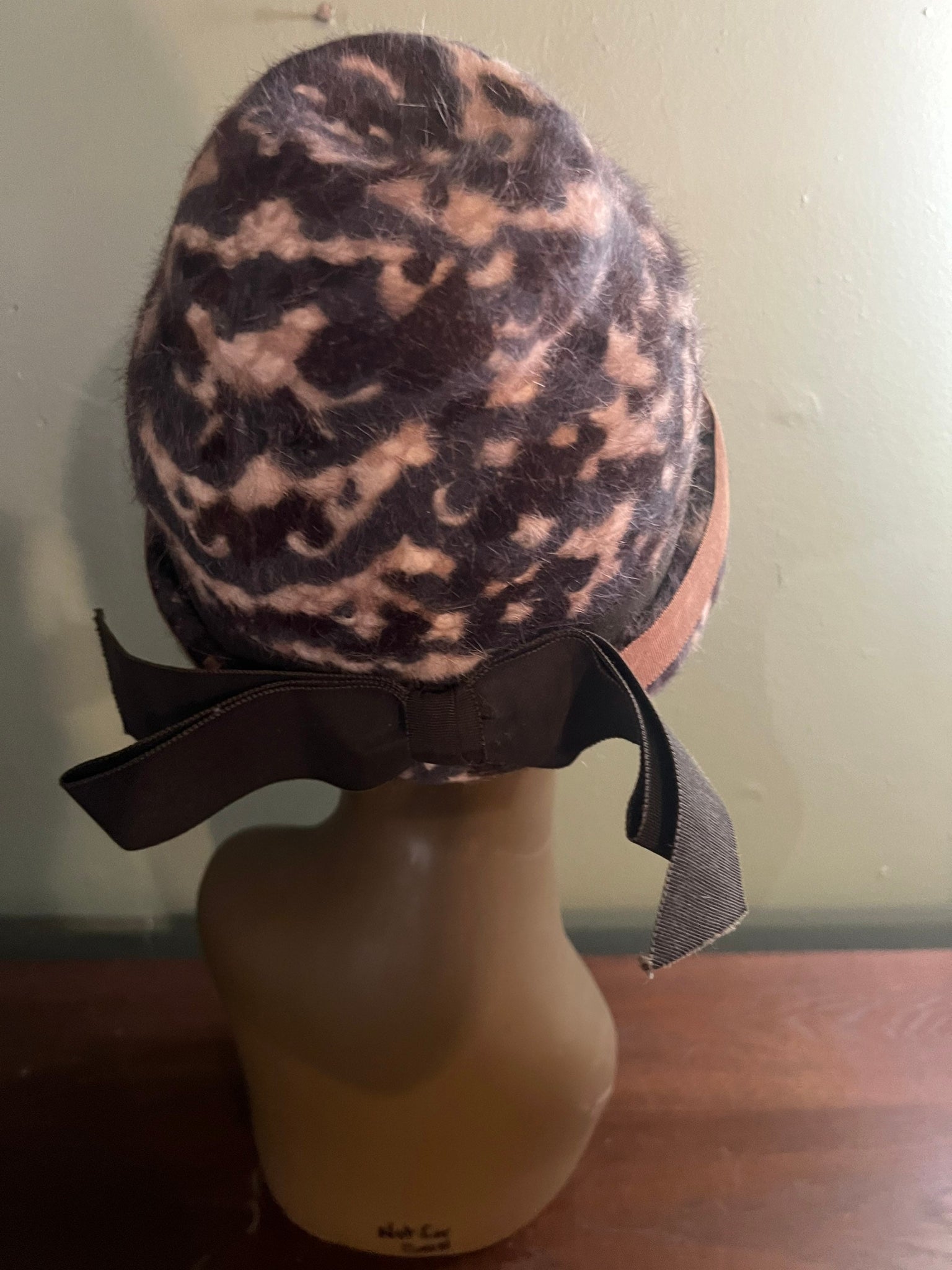 Vintage 50's beehive hat