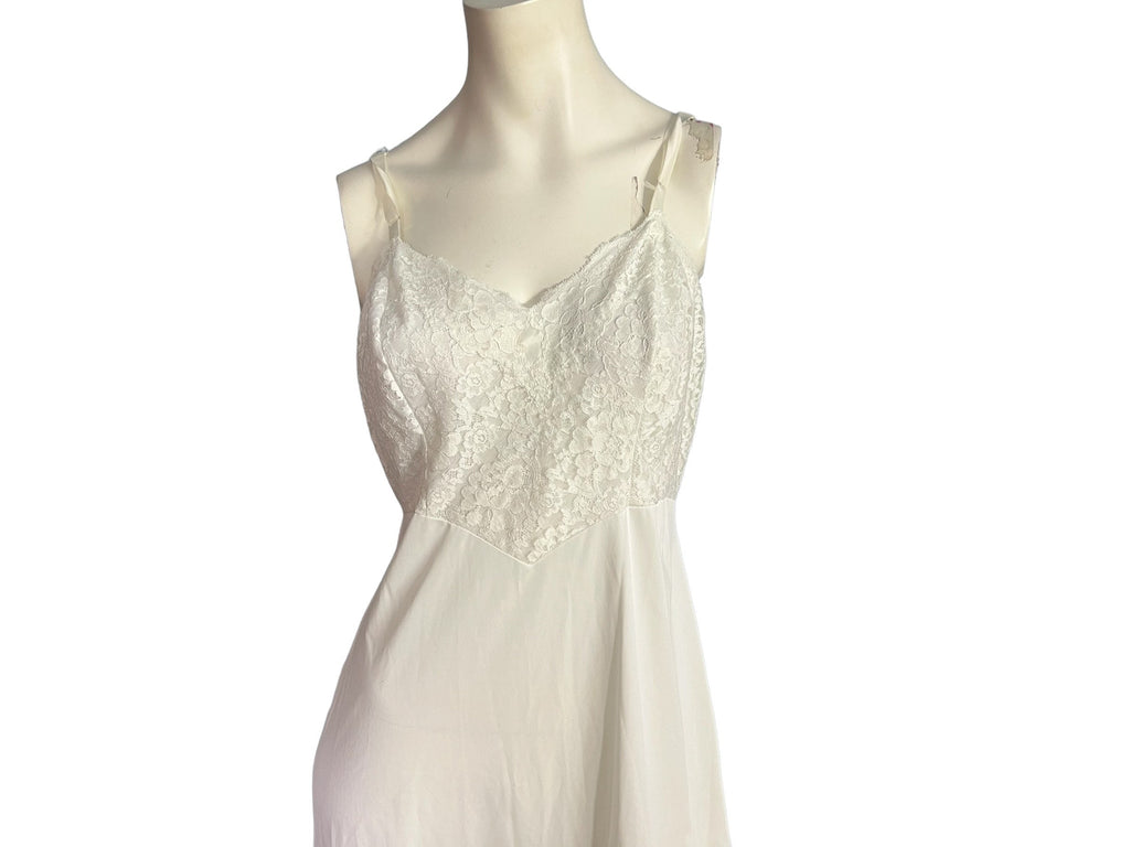 Vintage white Shadowline full slip 38