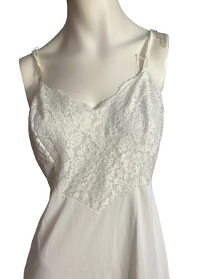 Vintage white Shadowline full slip 38