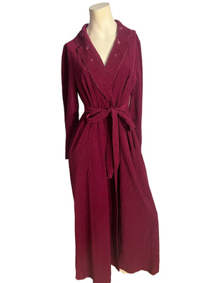 Vintage maroon Shadowline robe M