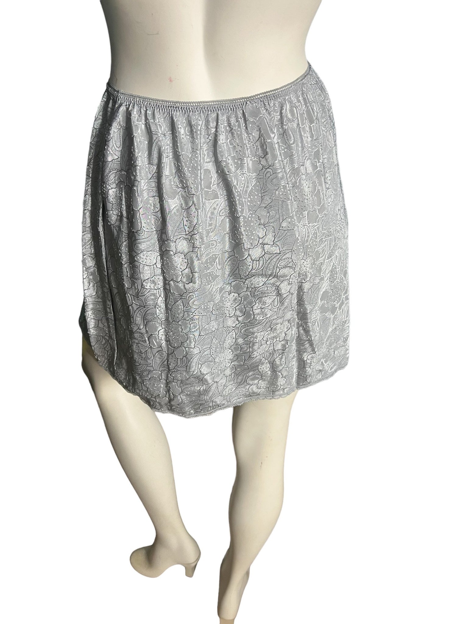 Vintage gray mini half slip L Wacoal