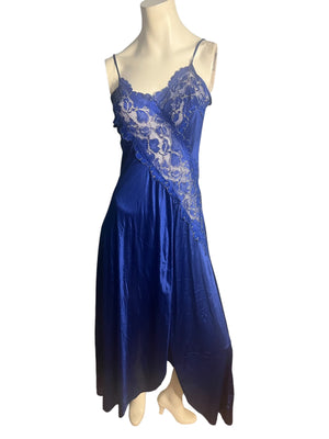 Vintage blue 70's 80's Colesee Couture nightgown M