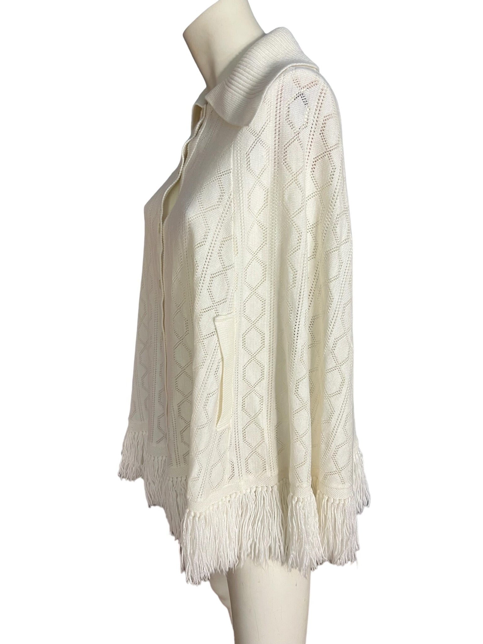 Vintage 70's white sweater shawl poncho