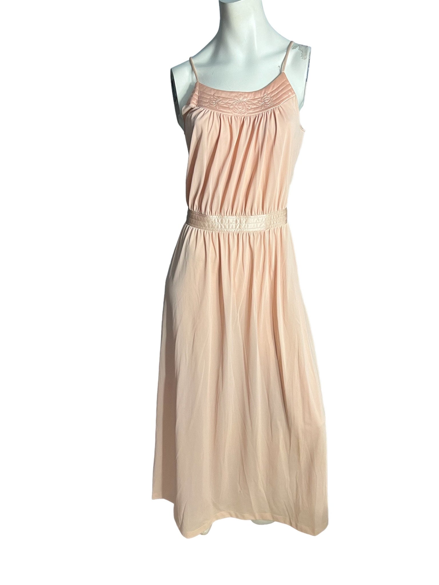 Vintage 70's peach nightgown L Gossard Artemis