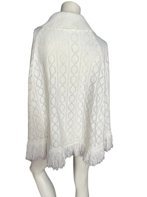 Vintage 70's white sweater shawl poncho