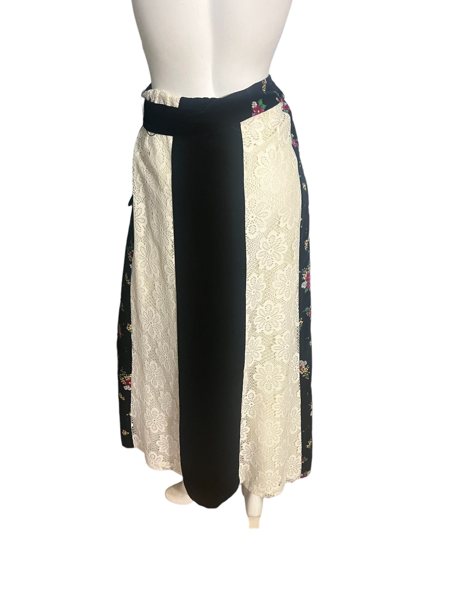 Vintage 70’s long patchwork skirt Holly L