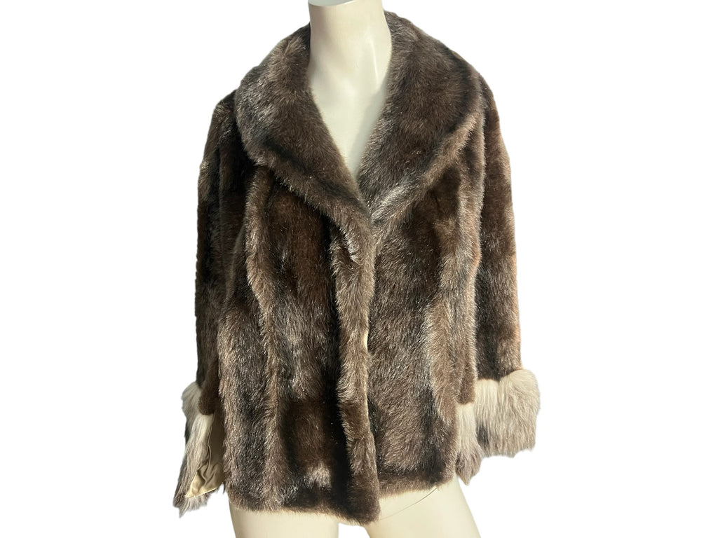 Vintage 70's faux fur cape shawl Glenoit