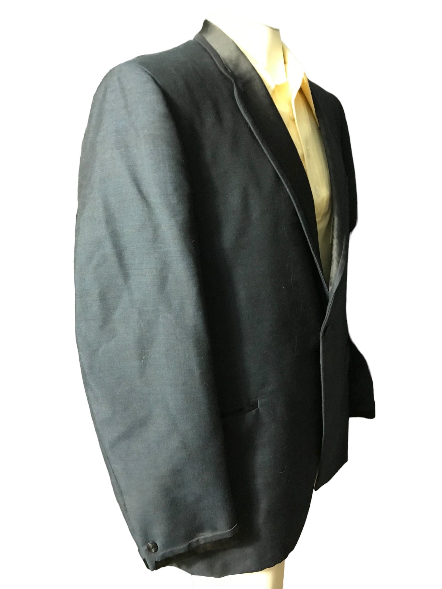 Vintage 60’s Mr Divine navy blue Contrast lapel tuxedo jacket 46 L