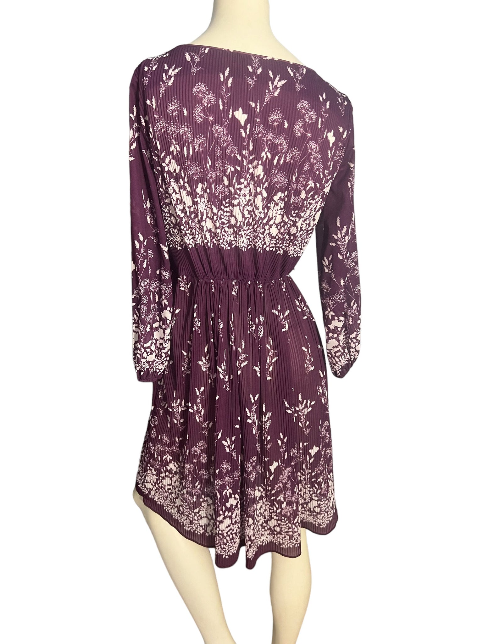 Vintage 70's purple and white dress M 8