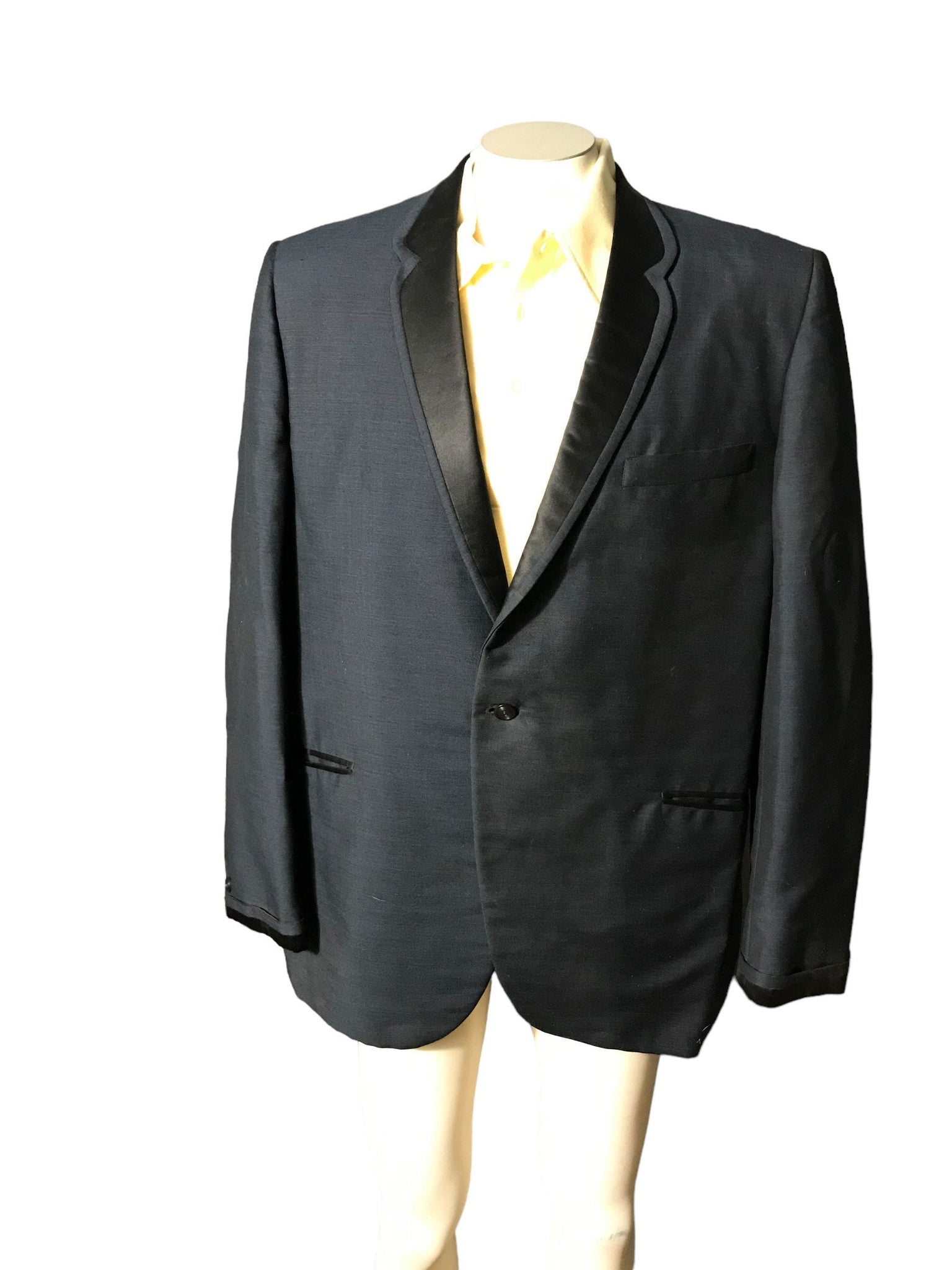 Vintage 60’s Mr Divine navy blue Contrast lapel tuxedo jacket 46 L