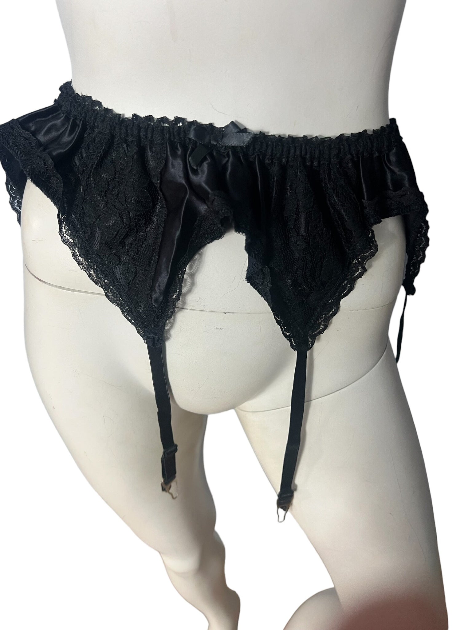 Vintage black garter belt L Frederick's of Hollywood