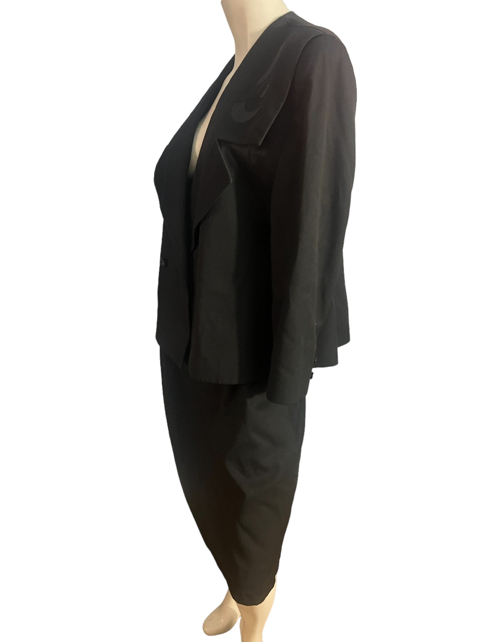 Vintage 80's black skirt suit 16 Laura Winston