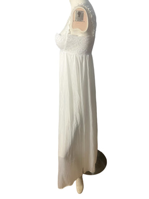 Vintage white Olga nightgown 36 built in bra