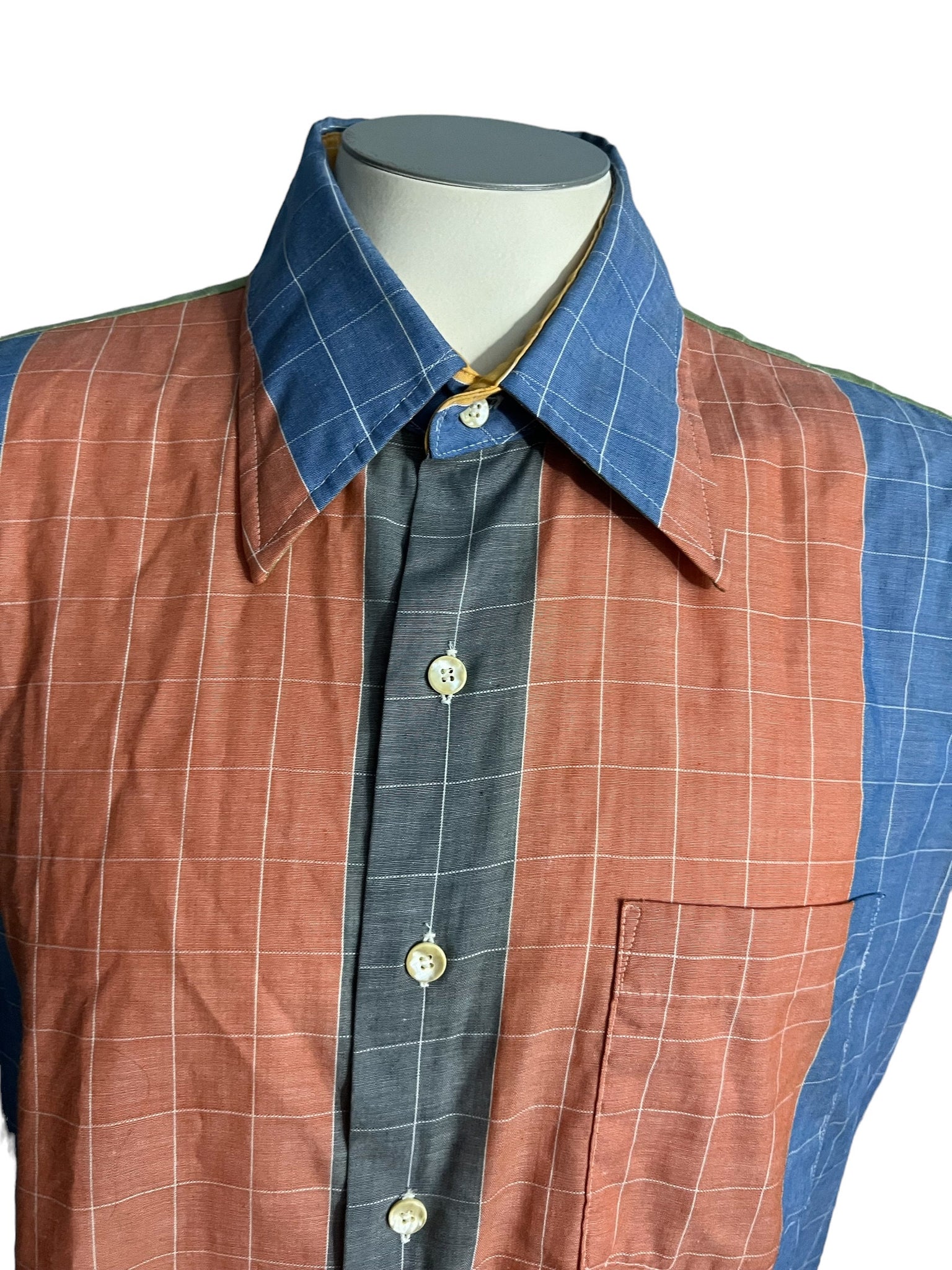 Vintage men's 70's button up shirt M L