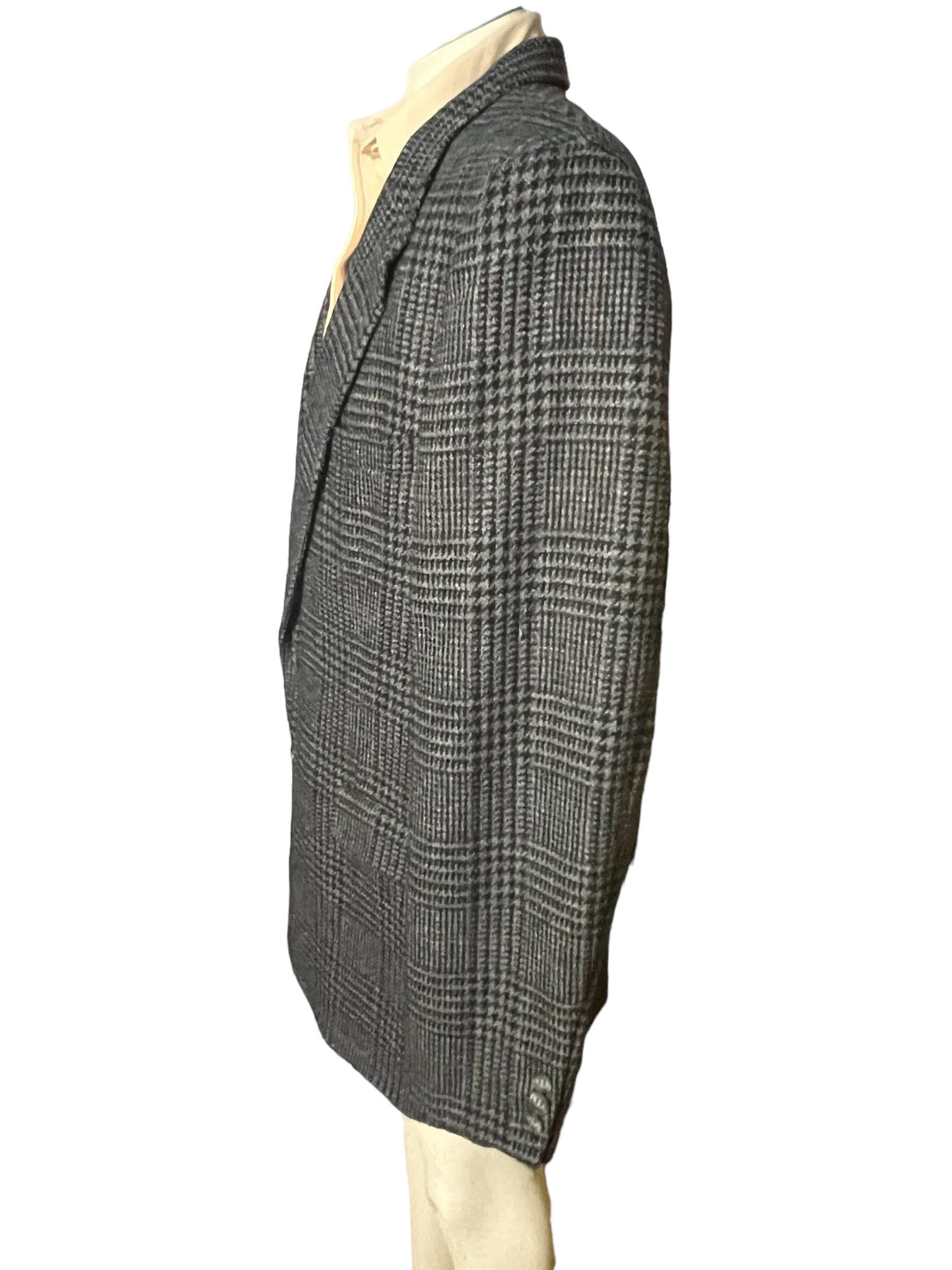 Vintage wool plaid men’s suit jacket 46L