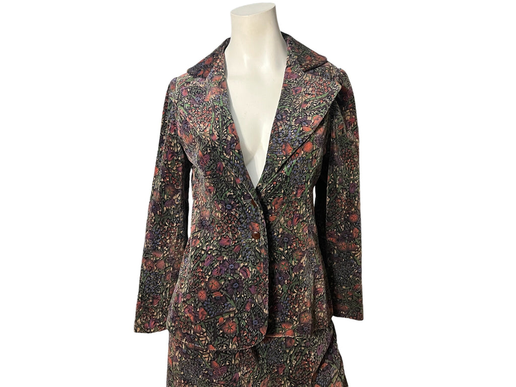 Vintage 60’s floral velour suit M Juliette Couture